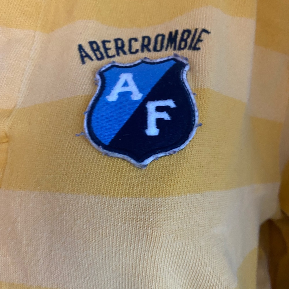 VINTAGE A&F Shirt - Picture 3 of 9